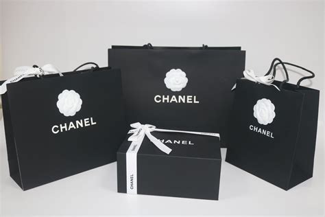 where to buy chanel gift boxes and shopping bags wholesale|chanel fragrance gift with purchase.